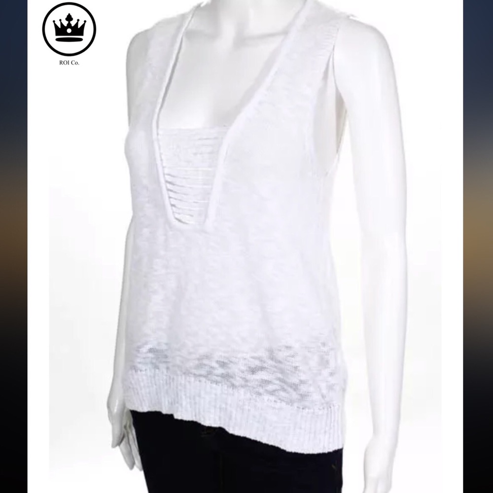 ROI Chic White Sleeveless Knit Lightweight Sweater
